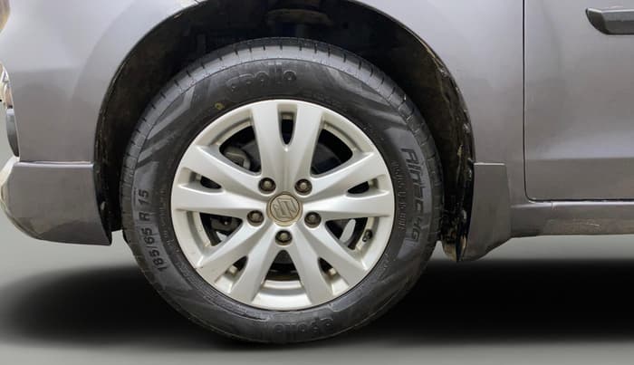 2017 Maruti Ertiga ZXI+, Petrol, Manual, 26,916 km, Left Front Wheel
