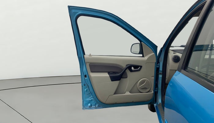 2013 Mahindra Verito 1.5 D6, Diesel, Manual, 95,734 km, LHS Front Door