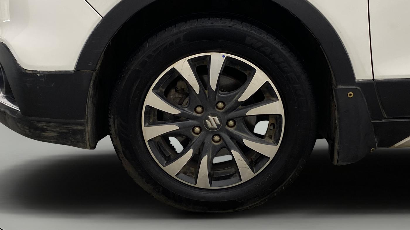 2020 Maruti S Cross ZETA 1.5, Petrol, Manual, 1,17,709 km, Left Front Wheel