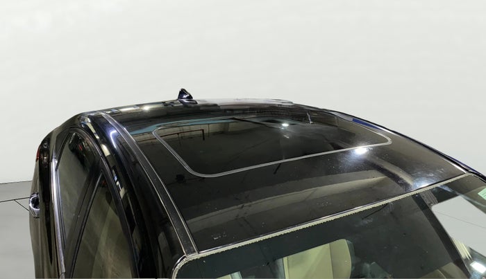 2018 Hyundai Verna 1.6 VTVT SX O, Petrol, Manual, 29,011 km, Roof