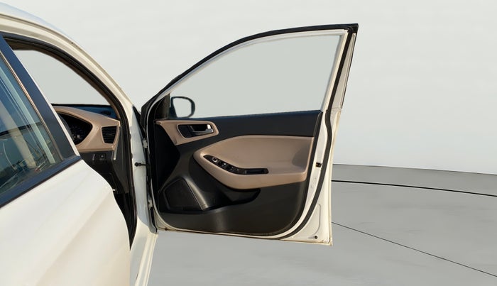 2016 Hyundai Elite i20 MAGNA 1.2, Petrol, Manual, 58,253 km, RHS Front Door