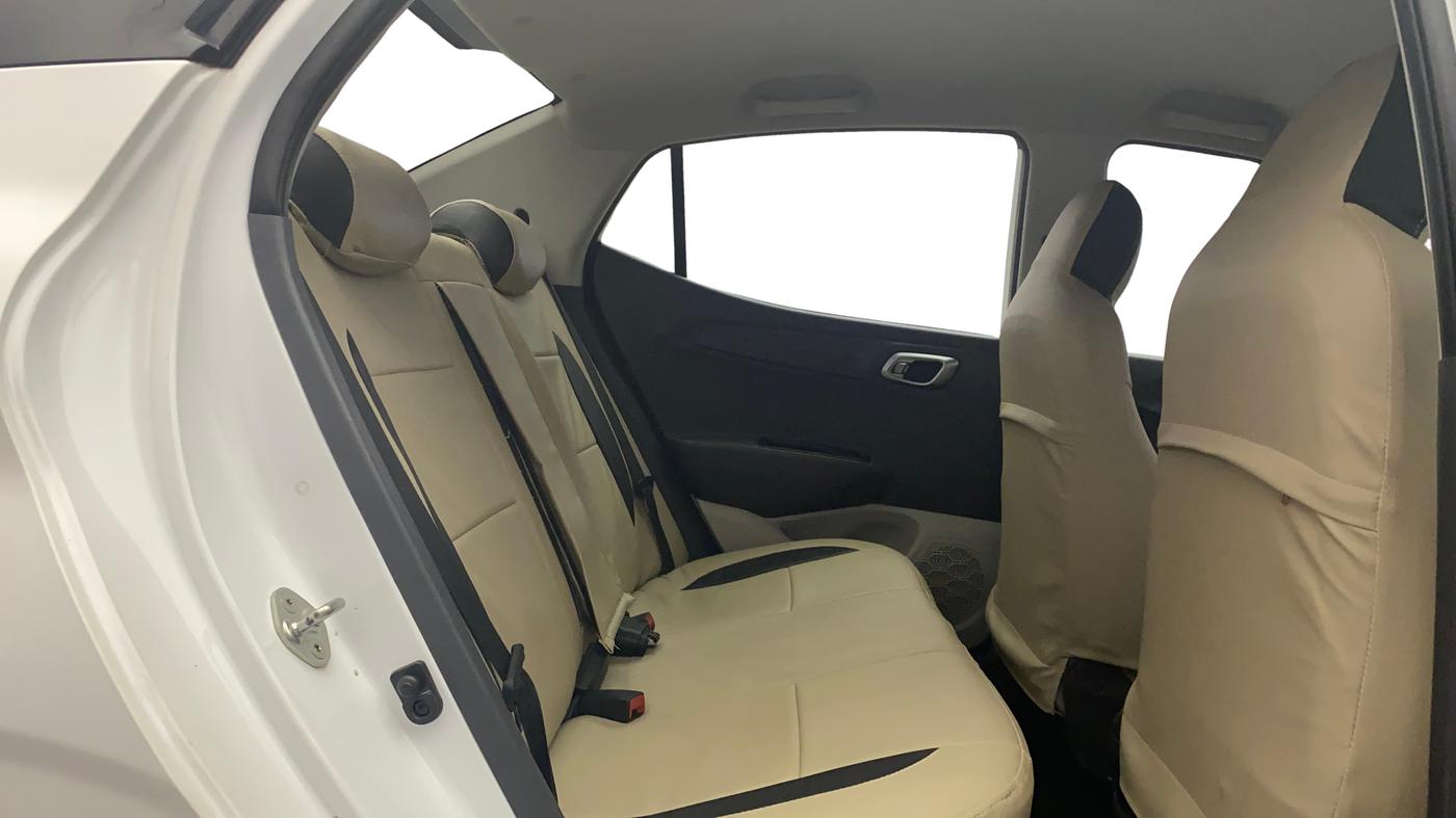 2020 Hyundai AURA SX 1.2 (O), Petrol, Manual, 12,215 km, Right Side Rear Door Cabin