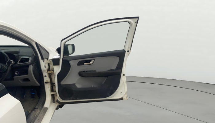 2020 Tata ALTROZ XZ PETROL, Petrol, Manual, 18,468 km, RHS Front Door