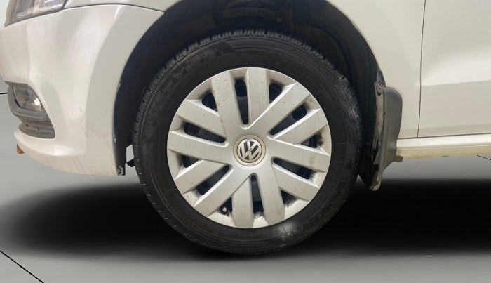 2015 Volkswagen Polo COMFORTLINE 1.2L, Petrol, Manual, 67,232 km, Left Front Wheel