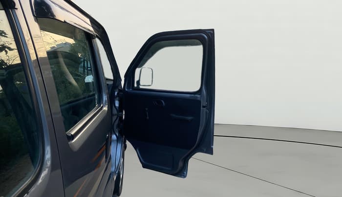 2019 Maruti Eeco 7 STR, Petrol, Manual, 10,176 km, RHS Front Door