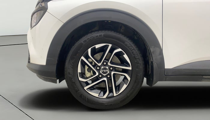 2024 KIA CARENS Prestige Plus (O) 1.5 Turbo DCT 7 STR, Petrol, Automatic, 14,306 km, Left Front Wheel