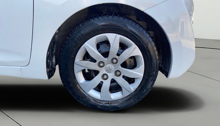 2017 Hyundai Eon MAGNA +, Petrol, Manual, 73,434 km, Right Front Wheel