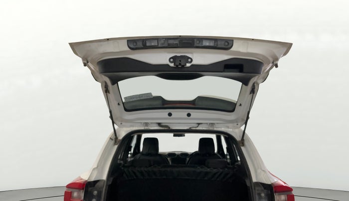 2021 Nissan MAGNITE XE, Petrol, Manual, 5,715 km, Boot Door Open