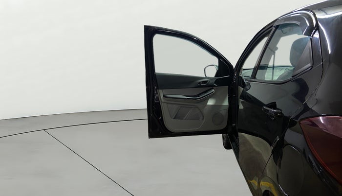 2023 Tata Tiago XT CNG, CNG, Manual, 52,481 km, LHS Front Door