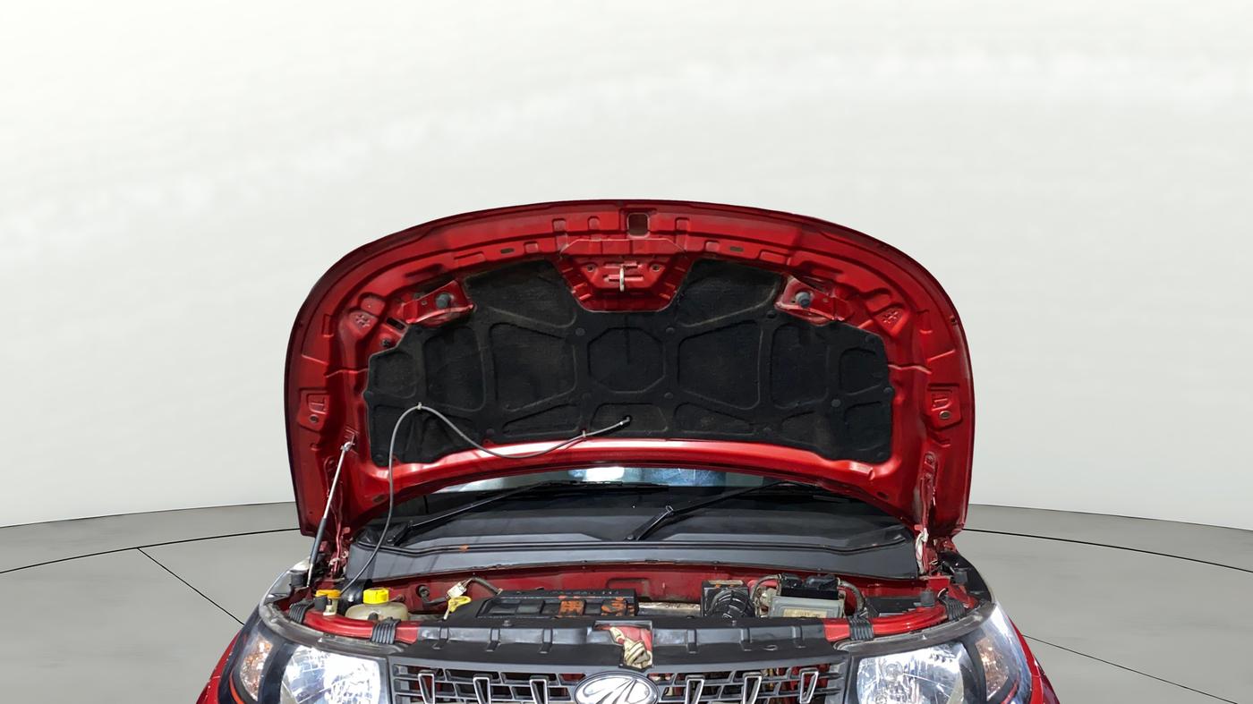 2017 Mahindra Kuv100 K6 6 STR, Petrol, Manual, 25,287 km, Open Bonet