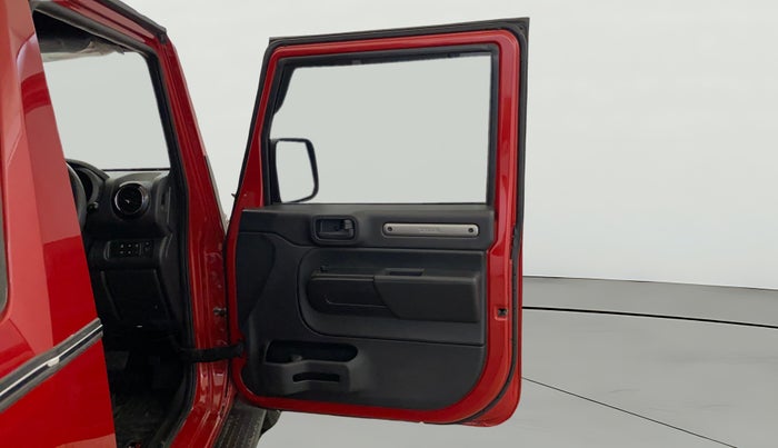 2021 Mahindra Thar LX PETROL HT 4WD AT, Petrol, Automatic, 21,926 km, RHS Front Door