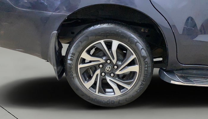 2021 Toyota Innova Crysta 2.7 GX AT 7 STR, Petrol, Automatic, 42,784 km, Right Rear Wheel