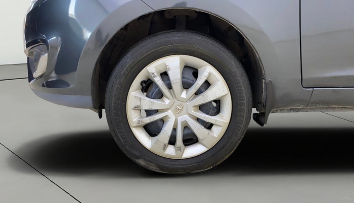2016 Tata Zest XMS PETROL, Petrol, Manual, 30,872 km, Left Front Wheel