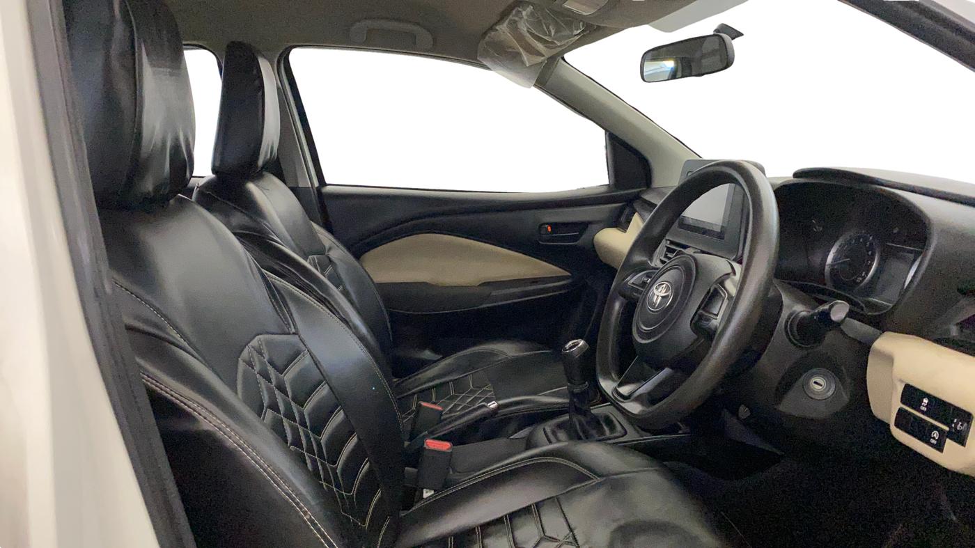 2023 Toyota Glanza S, Petrol, Manual, 60,527 km, Right Side Front Door Cabin