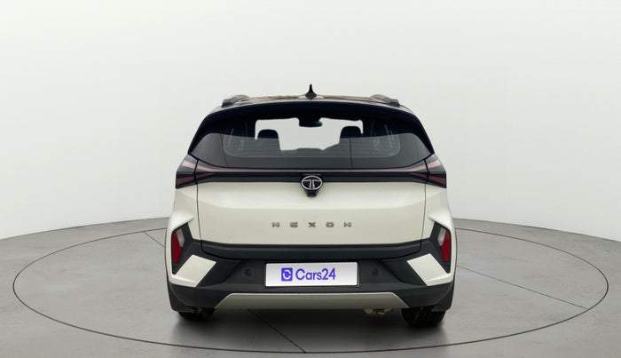 2023 Tata NEXON FEARLESS + SUNROOF DCA DUAL TONE 1.2 PETROL, Petrol, Automatic, 36,407 km, Back/Rear