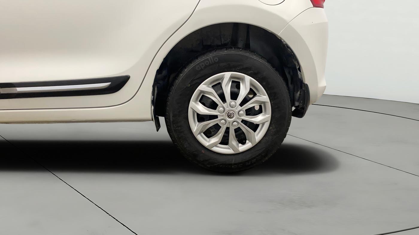 2022 Maruti Swift VXI, Petrol, Manual, 1,37,910 km, Left Rear Wheel
