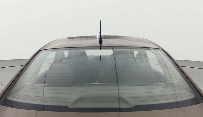 2014 Volkswagen Vento COMFORTLINE 1.5 AT, Diesel, Automatic, 82,598 km, Rear Windshield