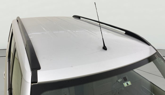 2017 Mahindra TUV300 T8, Diesel, Manual, 1,25,322 km, Roof