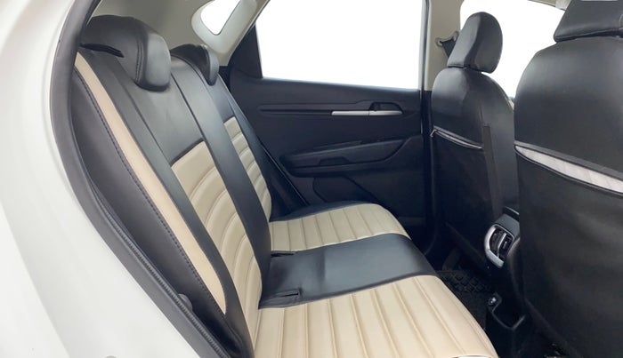 2021 KIA SONET HTK PLUS 1.0 DCT, Petrol, Automatic, 49,638 km, Right Side Rear Door Cabin