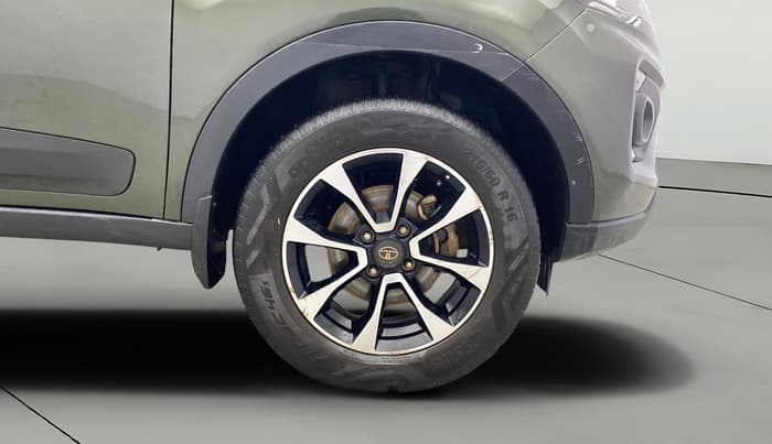 2020 Tata NEXON XZ PLUS PETROL, Petrol, Manual, 86,020 km, Right Front Wheel