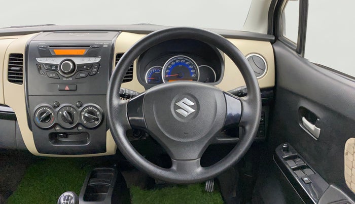 2017 Maruti Wagon R 1.0 VXI, Petrol, Manual, 30,207 km, Steering Wheel Close Up
