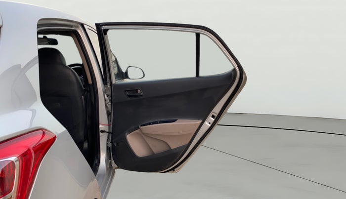 2016 Hyundai Grand i10 MAGNA AT 1.2 KAPPA VTVT, CNG, Automatic, 81,411 km, RHS Rear Door