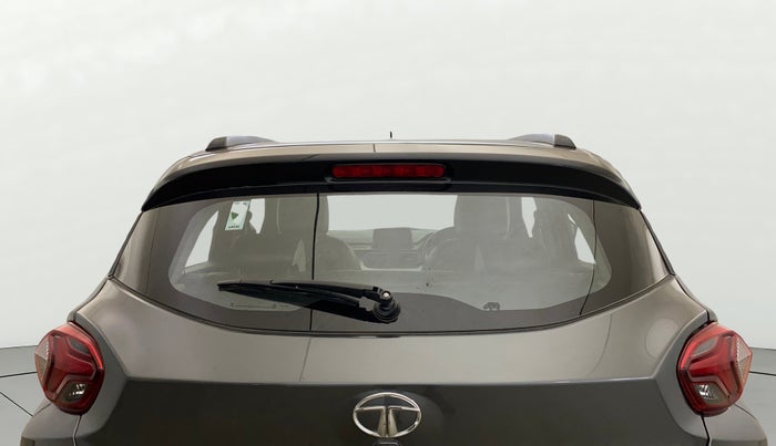 2022 Tata PUNCH CREATIVE AMT 1.2 RTN DUAL TONE, Petrol, Automatic, 50,285 km, Rear Windshield