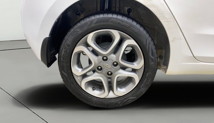 2019 Hyundai Elite i20 SPORTZ PLUS 1.2 DUAL TONE, Petrol, Manual, 1,07,519 km, Right Rear Wheel