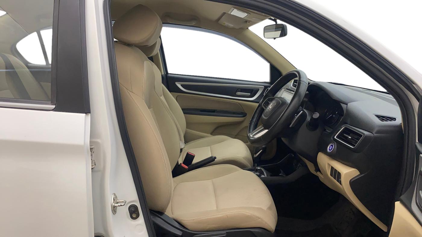 2022 Honda Amaze 1.2L I-VTEC VX CVT, Petrol, Automatic, 40,028 km, Right Side Front Door Cabin