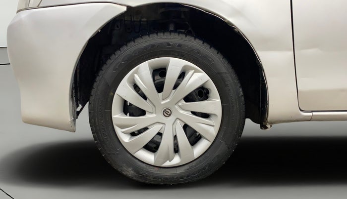 2013 Toyota Etios Liva G, Petrol, Manual, 34,672 km, Left Front Wheel