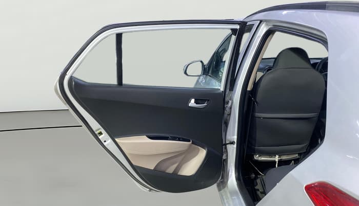 2018 Hyundai Grand i10 SPORTZ (O) AT 1.2 KAPPA VTVT, Petrol, Automatic, 19,832 km, LHS Rear Door