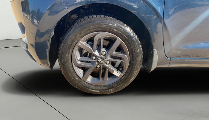 2022 Hyundai GRAND I10 NIOS SPORTZ AMT 1.2 KAPPA VTVT, Petrol, Automatic, 9,996 km, Left Front Wheel