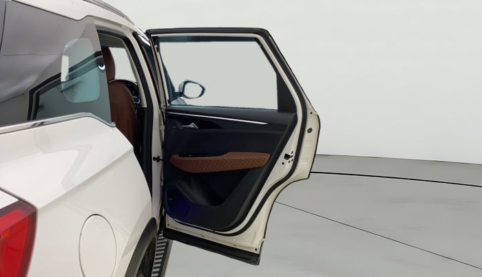 2019 MG HECTOR SHARP 1.5 DCT PETROL, Petrol, Automatic, 48,955 km, RHS Rear Door