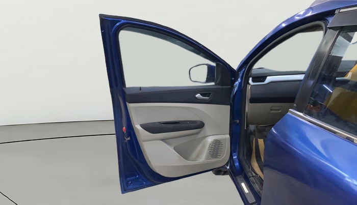 2020 Renault TRIBER RXZ, Petrol, Manual, 70,016 km, LHS Front Door