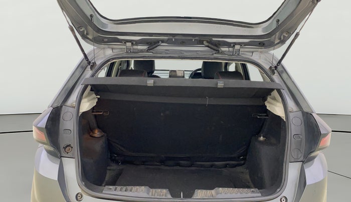 2022 Tata ALTROZ XZ PETROL, Petrol, Manual, 62,856 km, Boot Open Zoomed View