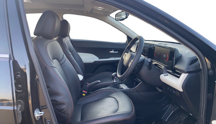 2023 Hyundai Verna SX 1.5 Turbo Petrol MT, Petrol, Manual, 24,627 km, Right Side Front Door Cabin