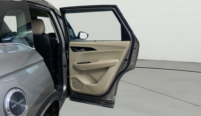 2022 MG HECTOR SHARP 1.5 PETROL CVT, Petrol, Automatic, 86,334 km, RHS Rear Door