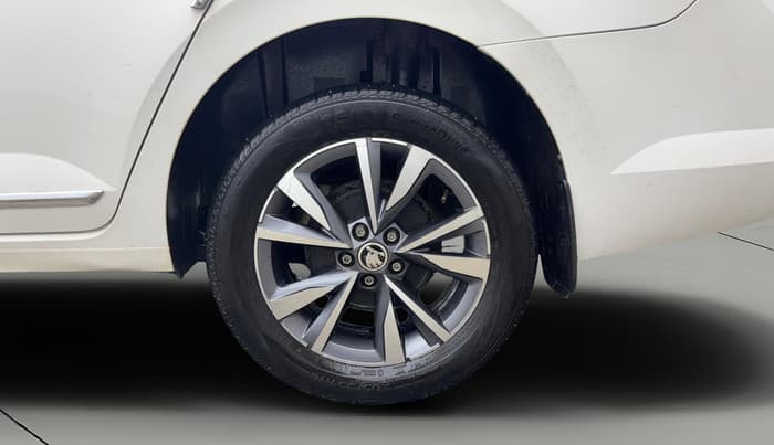 2024 Skoda SLAVIA STYLE 1.0L TSI MT, Petrol, Manual, 82,122 km, Left Rear Wheel