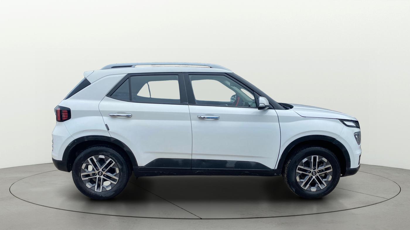 2023 Hyundai VENUE SX (O) MT 1.0 Turbo, Petrol, Manual, 45,050 km, Right Side View