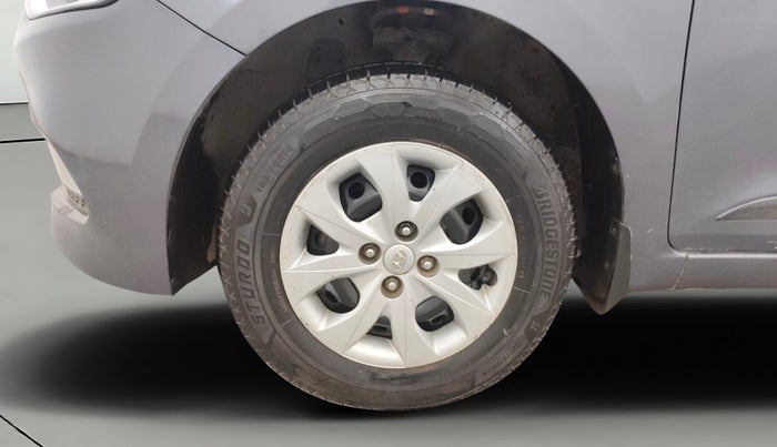 2016 Hyundai Elite i20 SPORTZ 1.2, Petrol, Manual, 29,742 km, Left Front Wheel