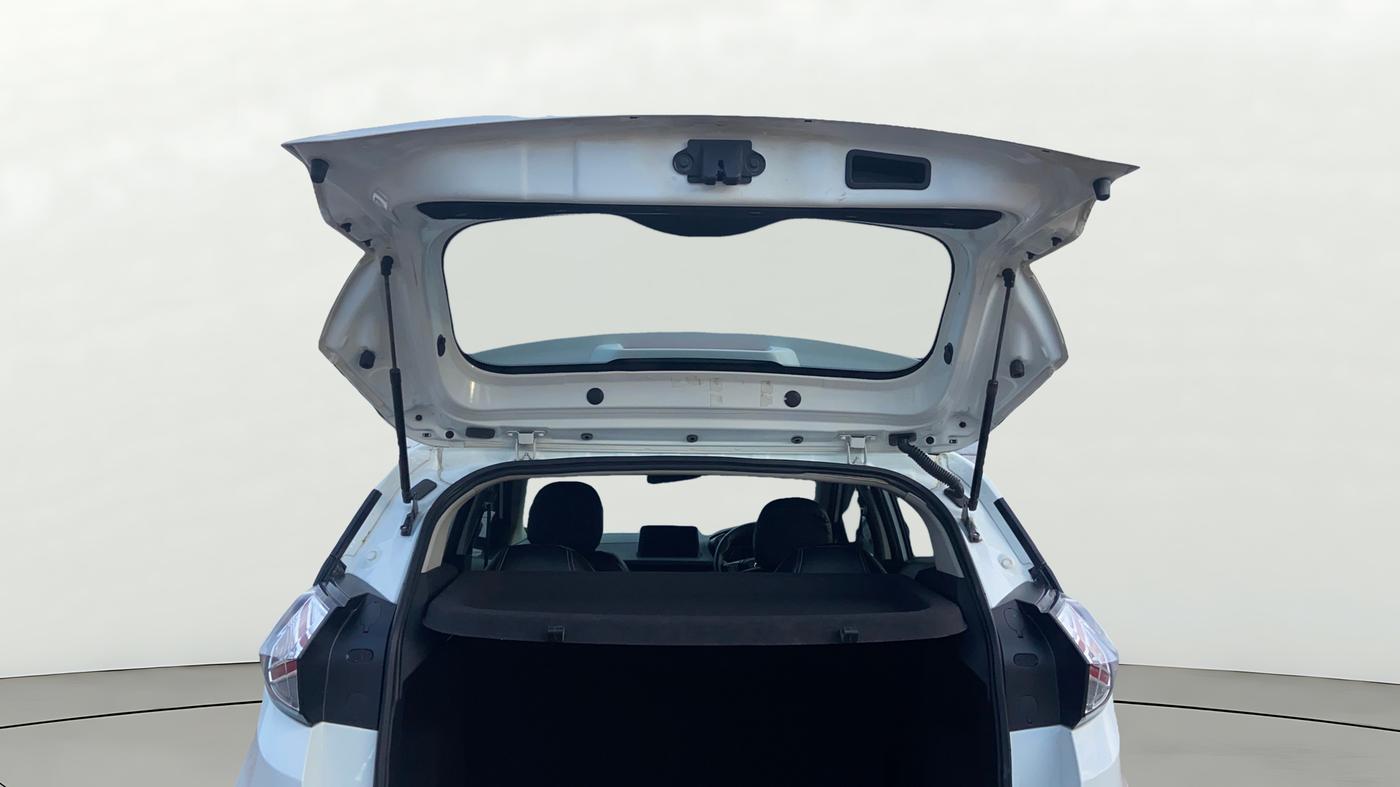 2022 Tata NEXON XMA SUNROOF PETROL, Petrol, Automatic, 27,624 km, Boot Door Open