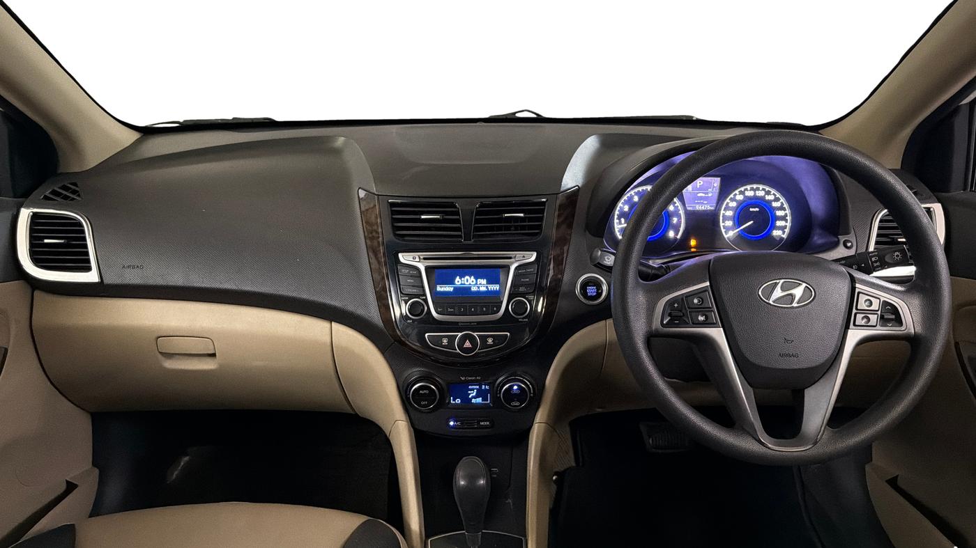 2015 Hyundai Verna FLUIDIC 1.6 VTVT S O AT, Petrol, Automatic, 94,466 km, Dashboard