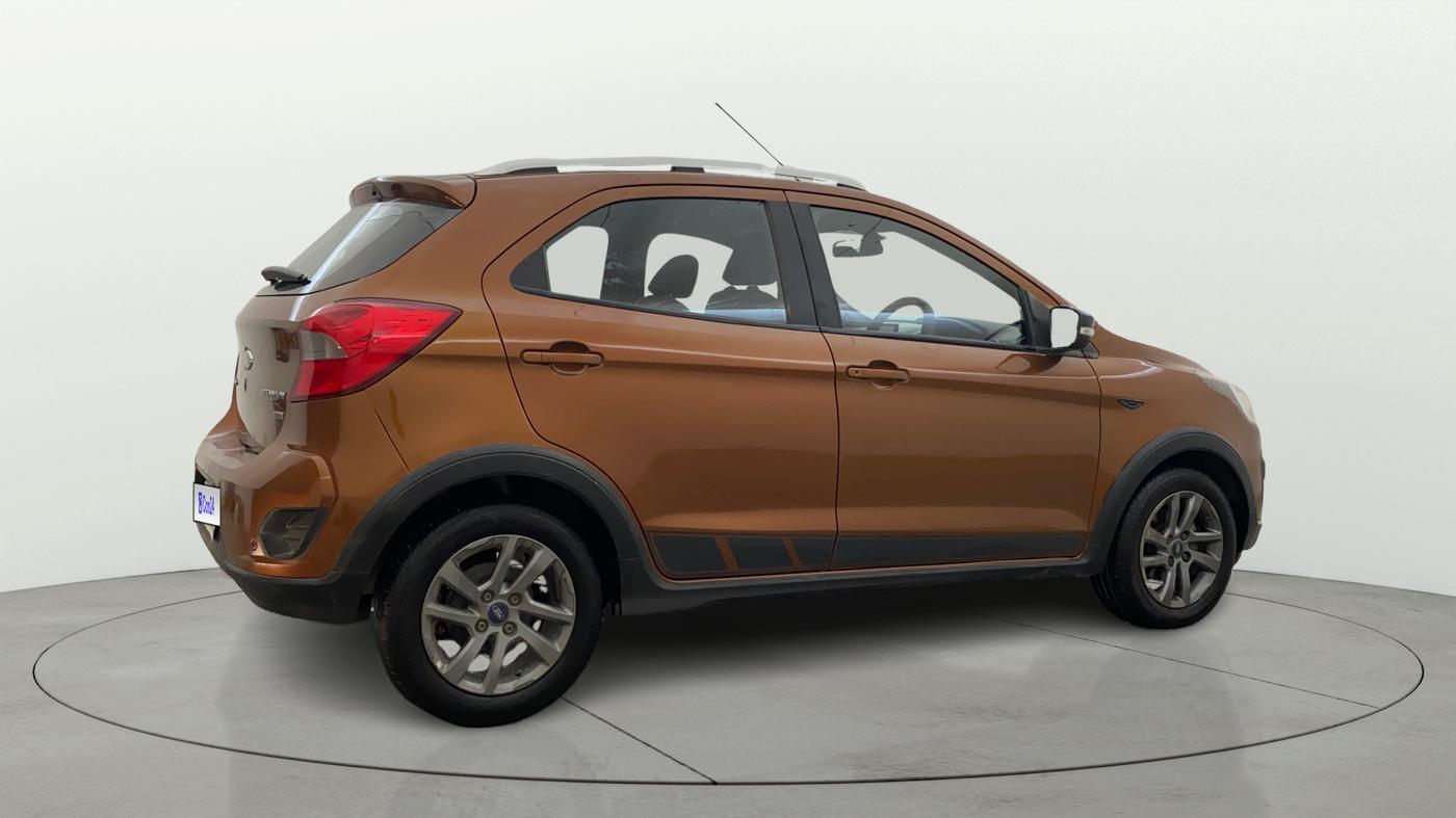 2018 Ford FREESTYLE TITANIUM 1.5 DIESEL, Diesel, Manual, 1,15,126 km, Right Back Diagonal