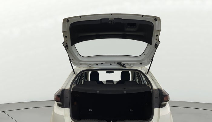 2022 Tata ALTROZ XT PETROL, Petrol, Manual, 63,748 km, Boot Door Open