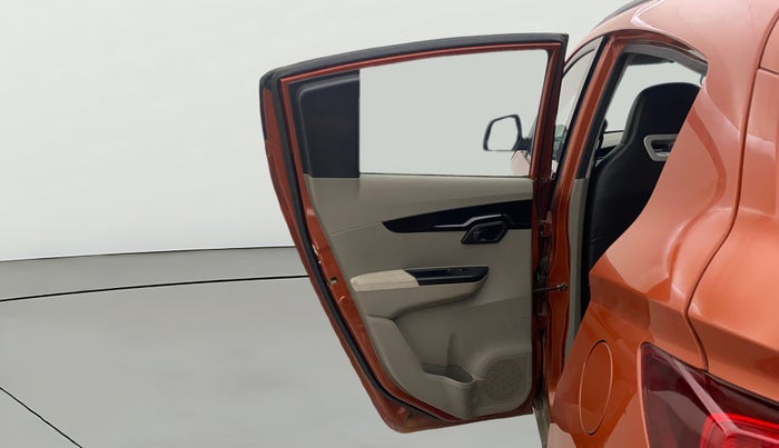 2016 Mahindra Kuv100 K8 D 6 STR, Diesel, Manual, 90,470 km, LHS Rear Door