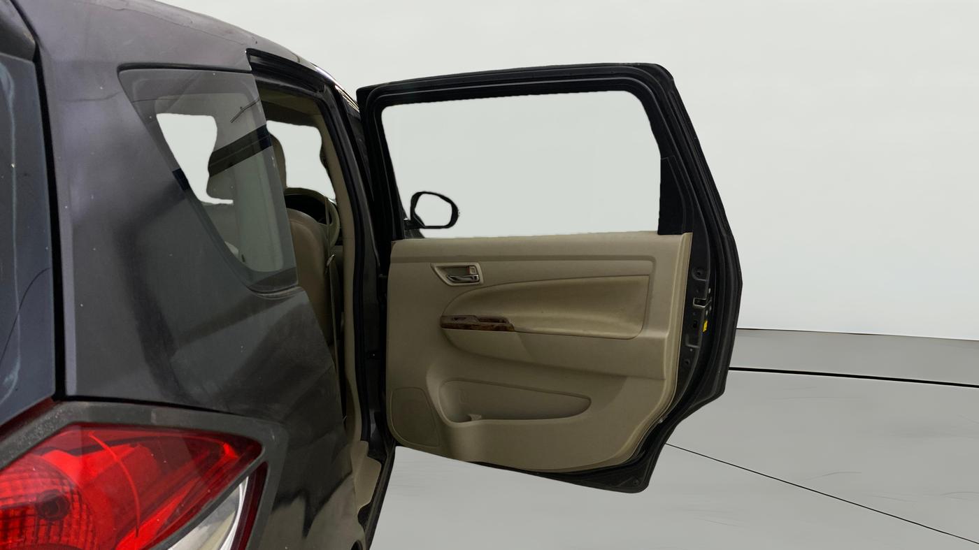 2017 Maruti Ertiga ZXI+, Petrol, Manual, 1,16,094 km, RHS Rear Door