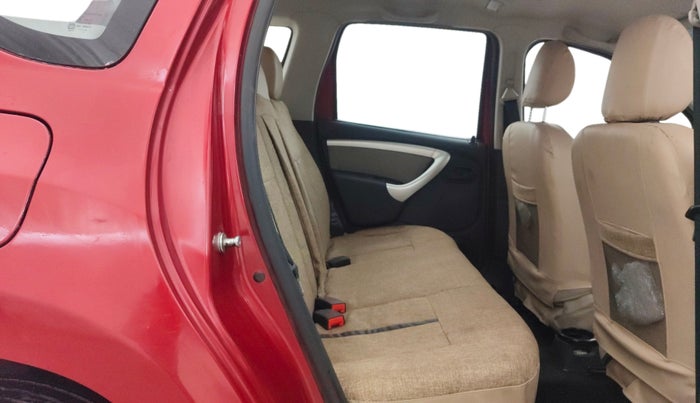 2014 Renault Duster 85 PS RXL DIESEL, Diesel, Manual, 34,342 km, Right Side Rear Door Cabin