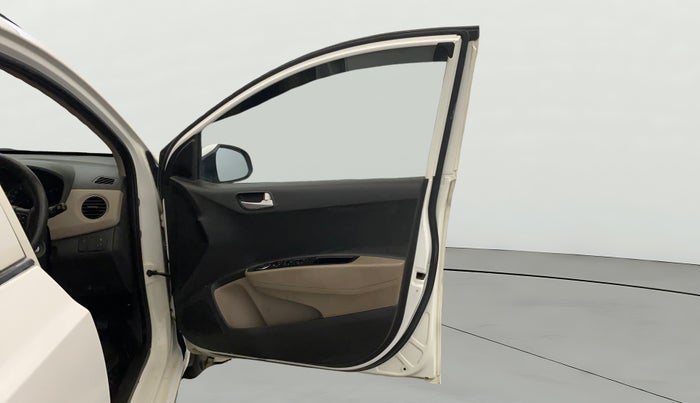 2017 Hyundai Grand i10 SPORTZ (O) 1.2 KAPPA VTVT, Petrol, Manual, 47,654 km, RHS Front Door