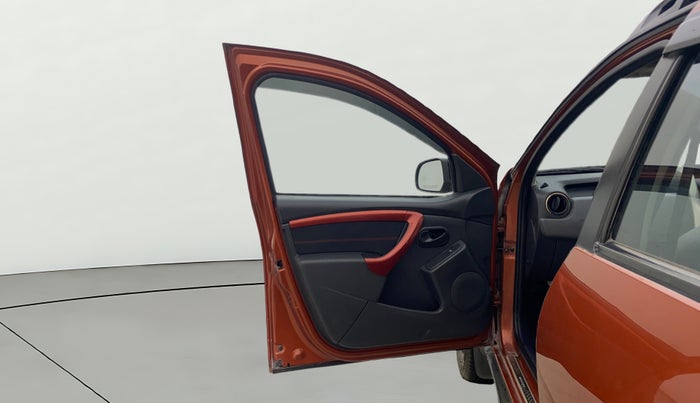 2016 Renault Duster 85 PS RXL DIESEL, Diesel, Manual, 47,937 km, LHS Front Door