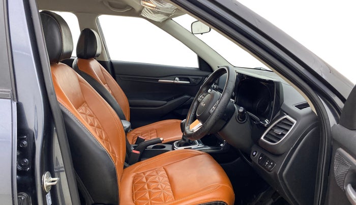 2022 KIA SELTOS HTK PLUS 1.5 DIESEL, Diesel, Manual, 39,873 km, Right Side Front Door Cabin